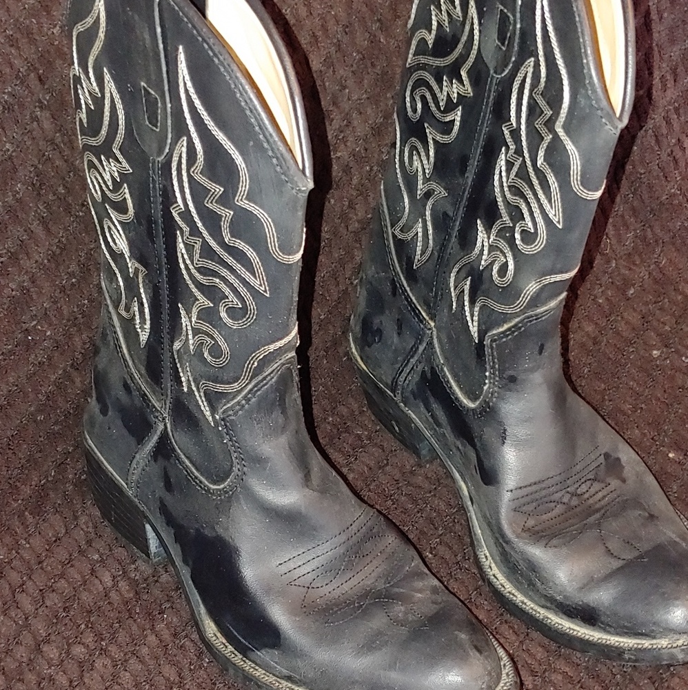 Youth cowboy boots